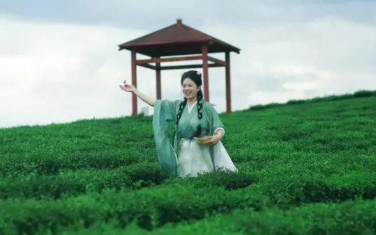 上海网红打卡地推荐网：同城交友品茶新玩法，解锁魔都社交密码🌟